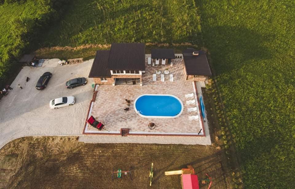 Villa Vanesa Bihać エクステリア 写真